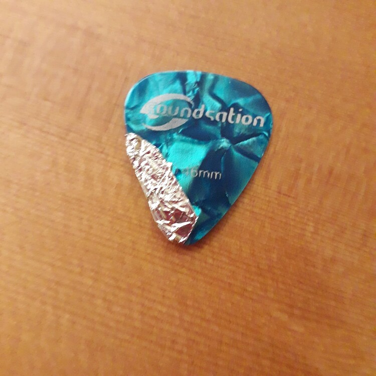 How to Hold Your Pick to Strum Better 1️⃣ Strumming Foundations