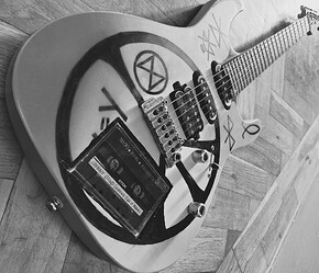 Guitar & tape2